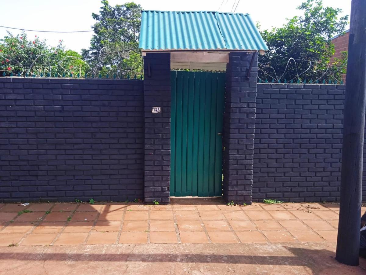 Estanislao Lopez 127 Hotel Puerto Iguazu Exterior photo